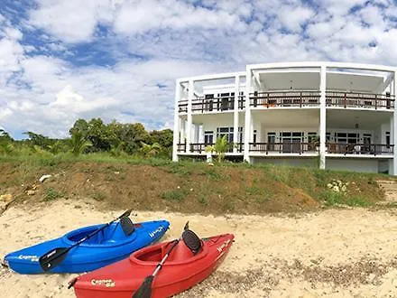 Aparthotel Ivys Cove On The Beach 4*