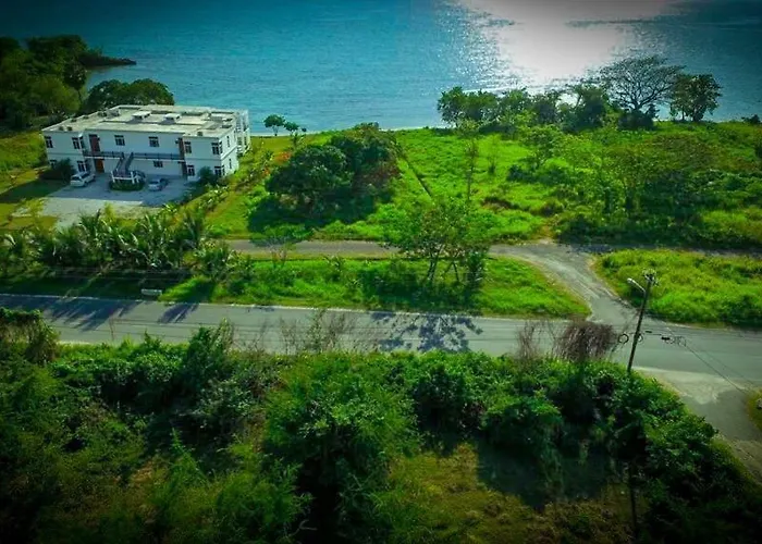 Ivys Cove On The Beach Aparthotel